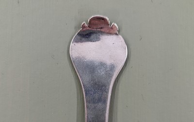 Lot 101 - A Charles II East Anglian provincial silver trefid spoon