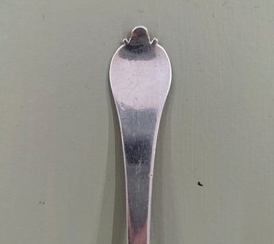 Lot 106 - A William III East Anglian provincial silver trefid spoon