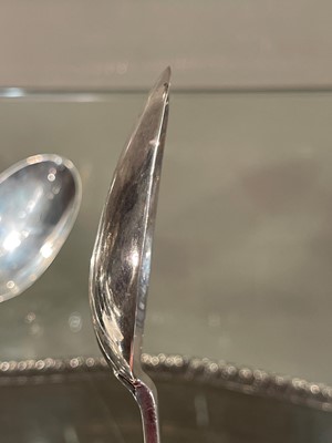 Lot 106 - A William III East Anglian provincial silver trefid spoon