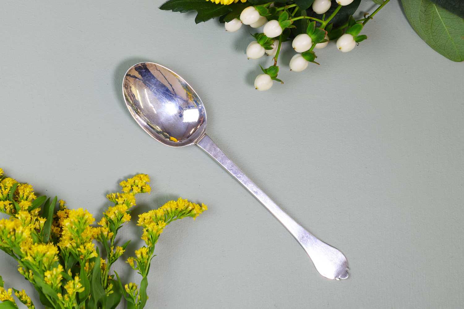 Lot 107 - A William III East Anglian provincial silver trefid spoon