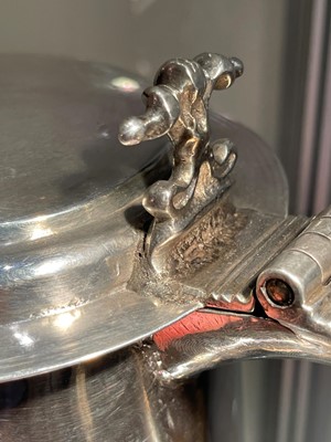 Lot 110 - A William & Mary East Anglian provincial silver tankard