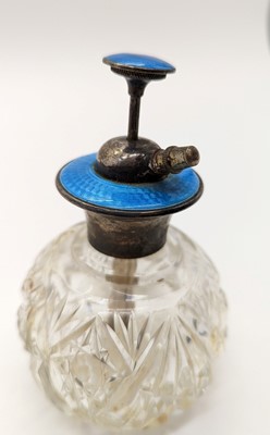 Lot 39 - A silver dressing table set