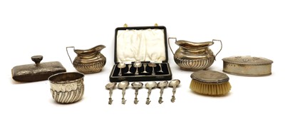 Lot 22 - A collection of silver items