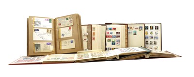 Lot 215 - Ten albums to include
