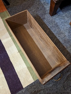 Lot 34 - A George II walnut and feather-banded kneehole desk