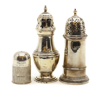 Lot 8 - A Gerald Benney silver salt pot