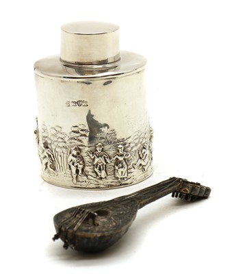 Lot 26 - A silver tea canister
