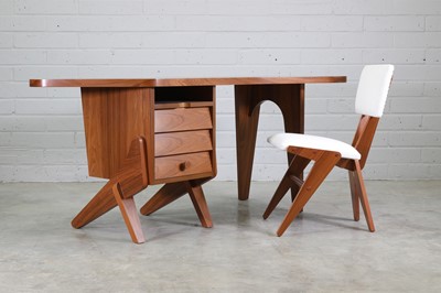 Lot 582 - A 'ZC' desk and a 'V' chair