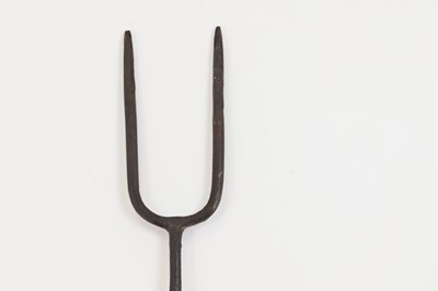 Lot 392 - A large iron log or fire fork