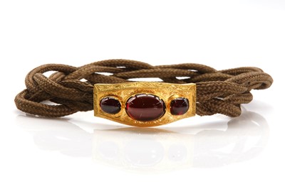 Lot 59 - A Victorian plaited hair bracelet