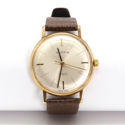Lot 515 - A 9ct gold Mappin mechanical strap watch