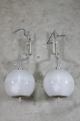Lot 396 - A pair of Italian wall lights