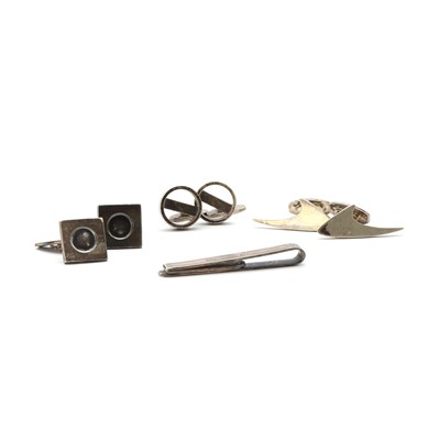 Lot 249 - A small collection of mid-century Danish silver gentlemen's jewellery