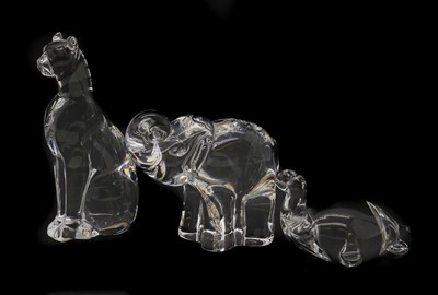 Lot 161 - A Baccarat glass figure of a cat
