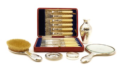 Lot 56 - A collection of silver items
