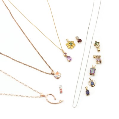 Lot 229 - A collection of gold jewellery