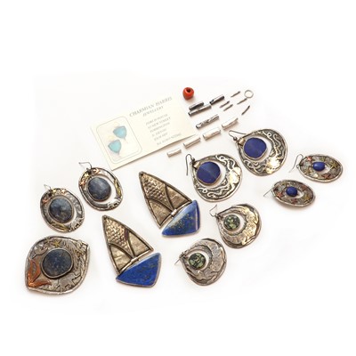 Lot 252 - A silver and mixed metal lapis lazuli brooch and earring suite, by Charmian Harris