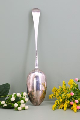 Lot 113 - A George II silver basting spoon