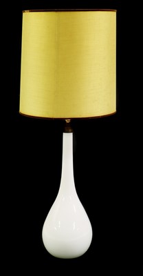 Lot 451 - A milk glass table lamp