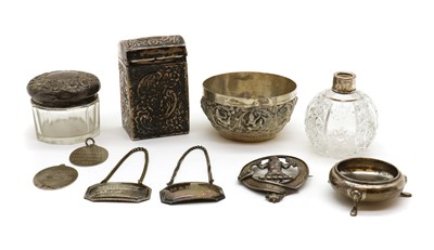 Lot 22 - A collection of silver items