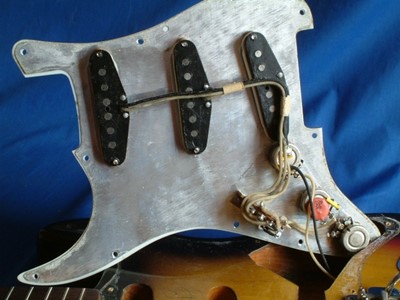 Lot 244 - A 1963 Fender Stratocaster electric guitar