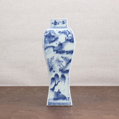 Lot 95 - A Chinese blue and white square vase