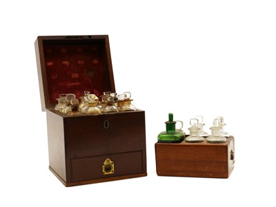 Lot 219 - A mahogany apothecary box