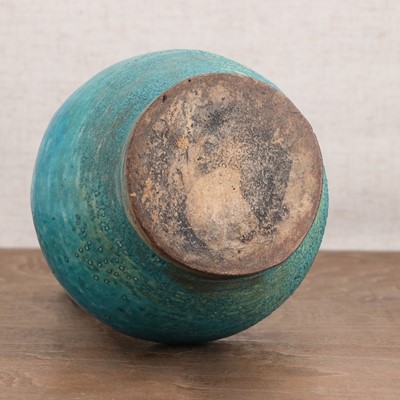 Lot 112 - A Chinese bottle vase