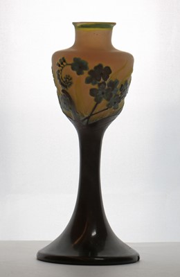 Lot 251 - A cameo glass lamp base