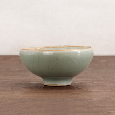 Lot 15 - A Chinese Longquan ware tea bowl