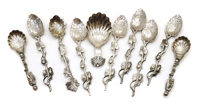 Lot 30 - A set of seven Victorian vine and tendril teaspoons