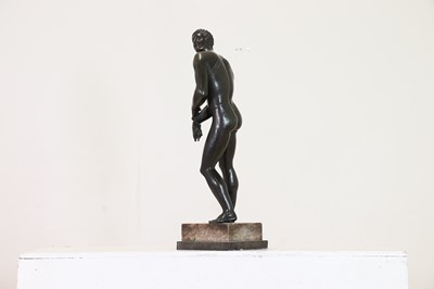 Lot 336 - A grand tour bronze figure