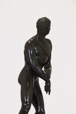 Lot 336 - A grand tour bronze figure