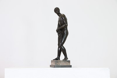 Lot 336 - A grand tour bronze figure