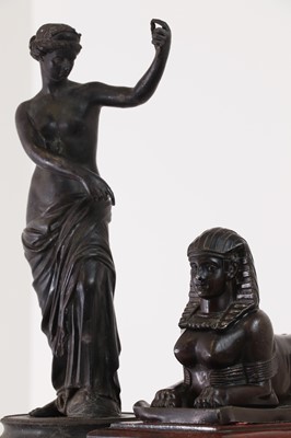 Lot 267 - A grand tour bronze figure of the Venus de Capua
