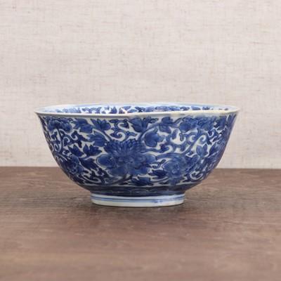 Lot 81 - A Chinese blue and white bowl