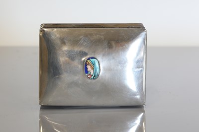 Lot 133 - An Art Nouveau silver cigarette box