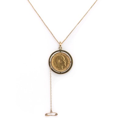 Lot 278 - A sovereign pendant