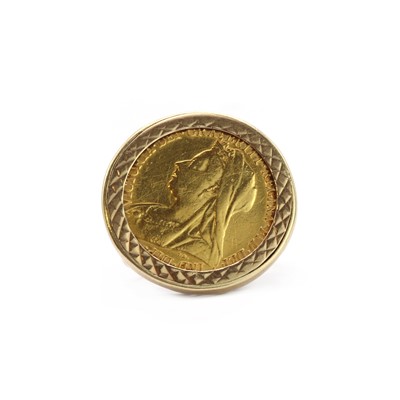 Lot 281 - A sovereign coin ring