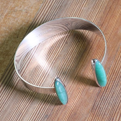 Lot 251 - A Finnish sterling silver bangle