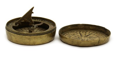 Lot 285 - A pocket horizontal sundial