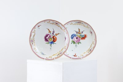 Lot 569 - A pair of Meissen porcelain dishes