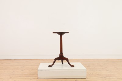Lot 324 - A George III mahogany kettle stand
