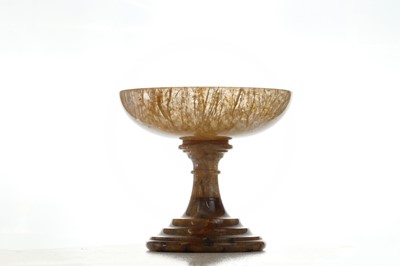 Lot 205 - A fluorspar pedestal dish or tazza