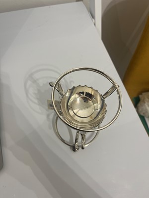 Lot 204 - A Derbyshire Blue John egg