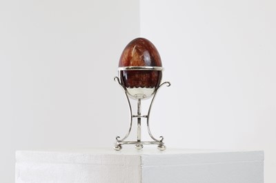 Lot 204 - A Derbyshire Blue John egg