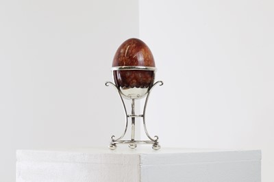 Lot 204 - A Derbyshire Blue John egg
