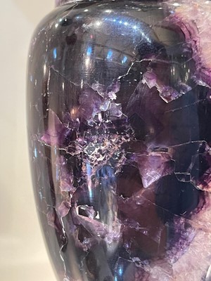 Lot 211 - A George III Derbyshire Blue John pedestal urn