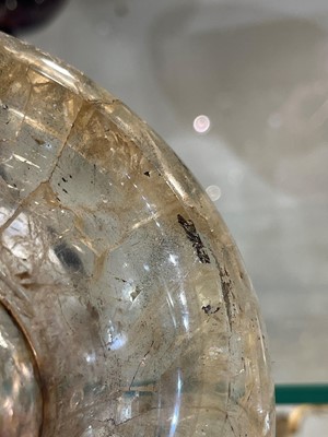 Lot 198 - A fluorspar campana urn