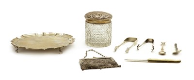 Lot 38 - A collection of silver items